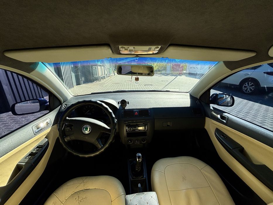 Skoda Fabia 2.0mpi 2002р