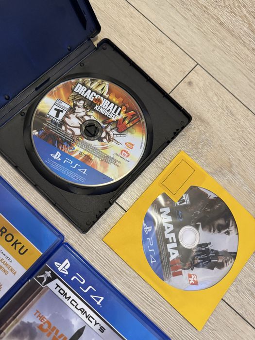 Sprzedam gry na PS4 – super stan!