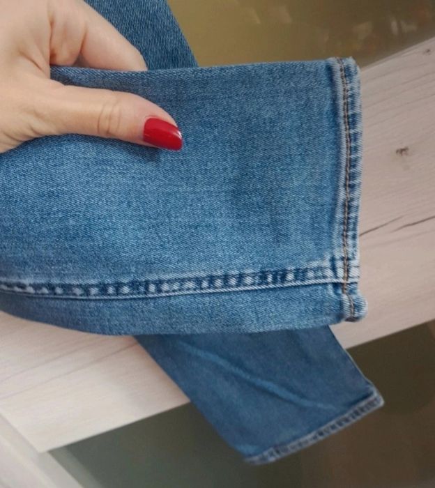 Spodnie wrangler w26l32 piękne rurki niebieskie dopasowane