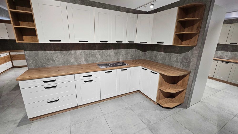 Kuchnia Latino MDF, biała, szafki pod wymiar / wyspy, układy narożne