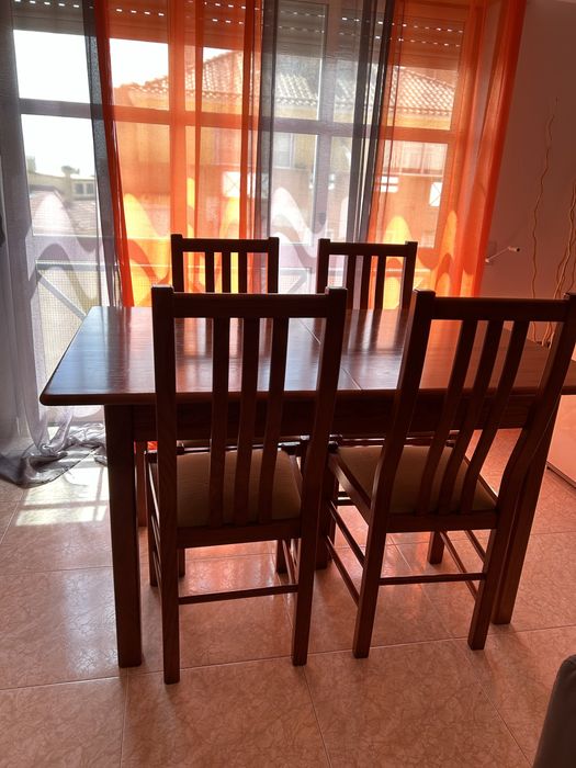 Vendo mesa de sala extensilvel