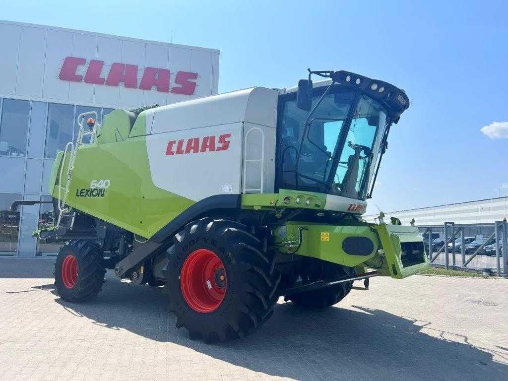 Kombajn zbożowy Claas Lexion 640 + C660 ze stołem do rzepaku