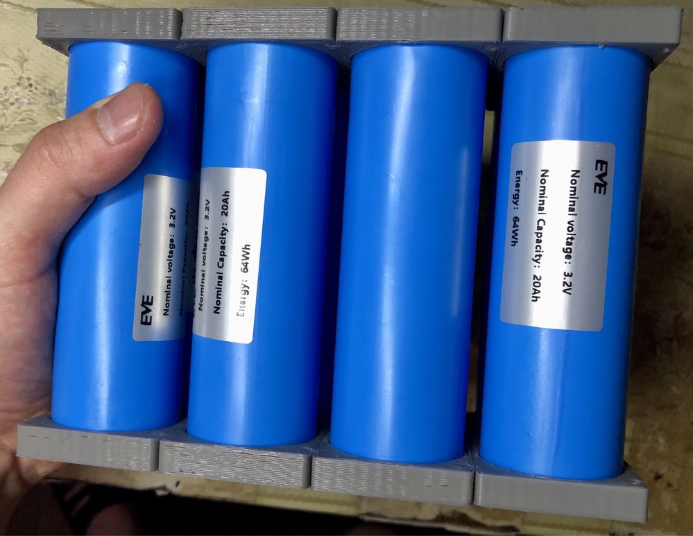 Акумуляторна батарея LiFePO4 12В 20А/год, 40А/год EVE 40135