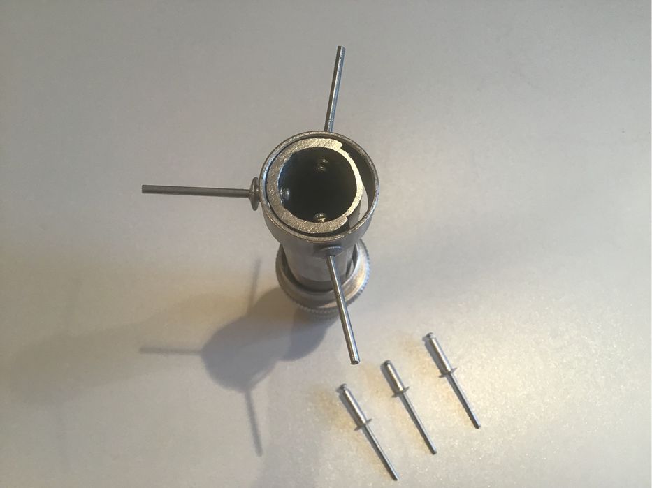 Спиненговый держатель катушки