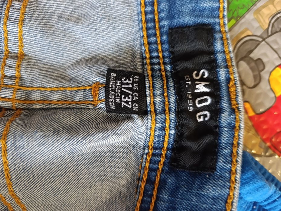 Жіночі стильні джинси