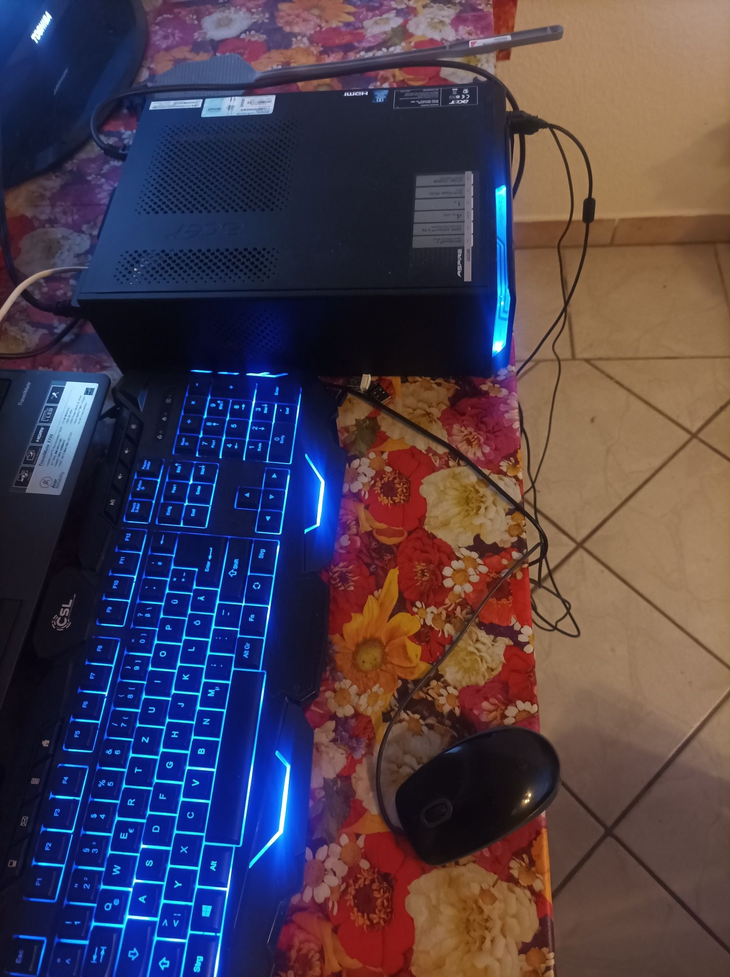 Komputer Acer Aspire AX3300 plus klawiatura,mysz
