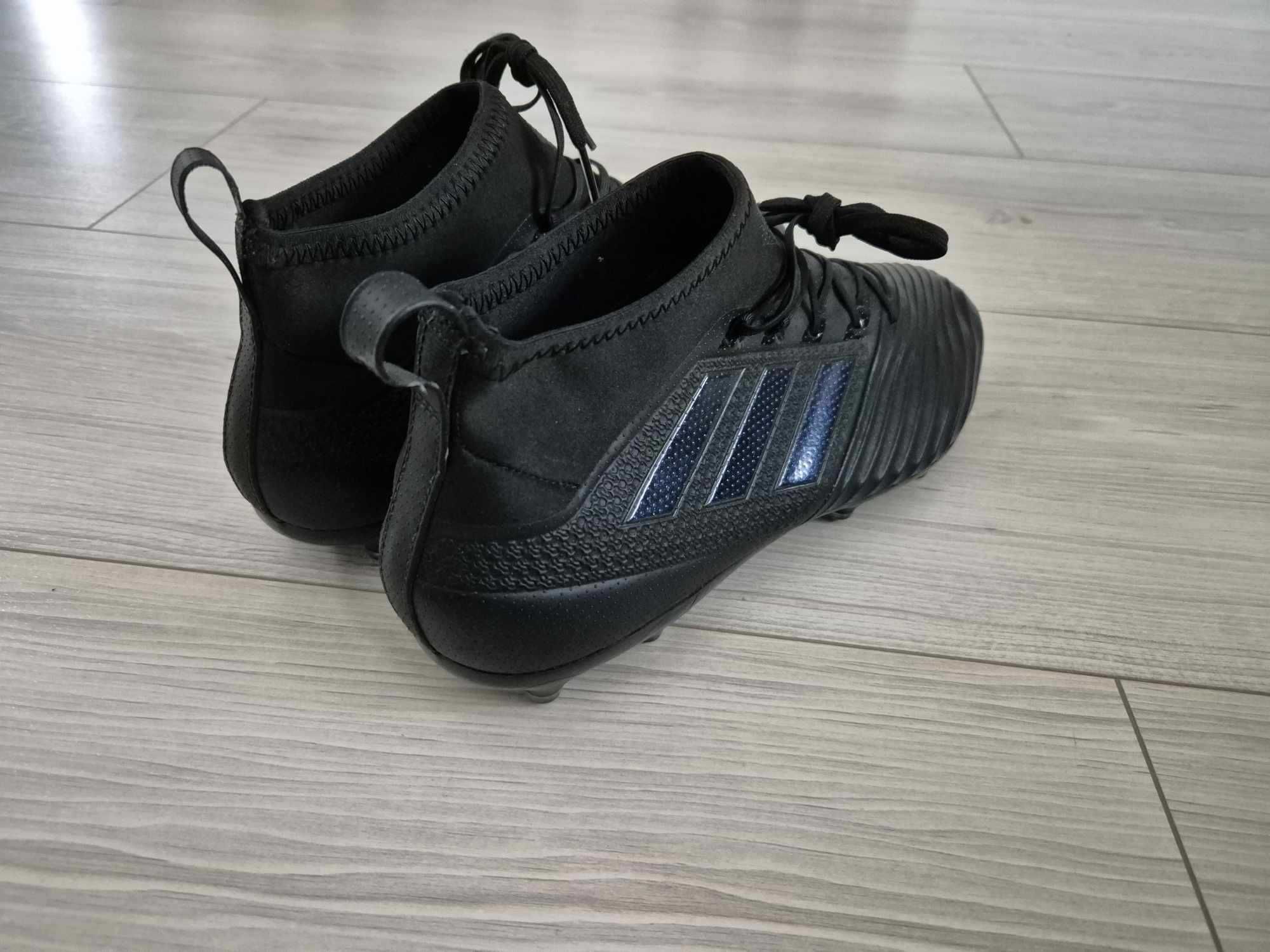 Półprofesjonalne piłkarskie korki adidas ACE 17.2 FG rozmiar 45 1/3