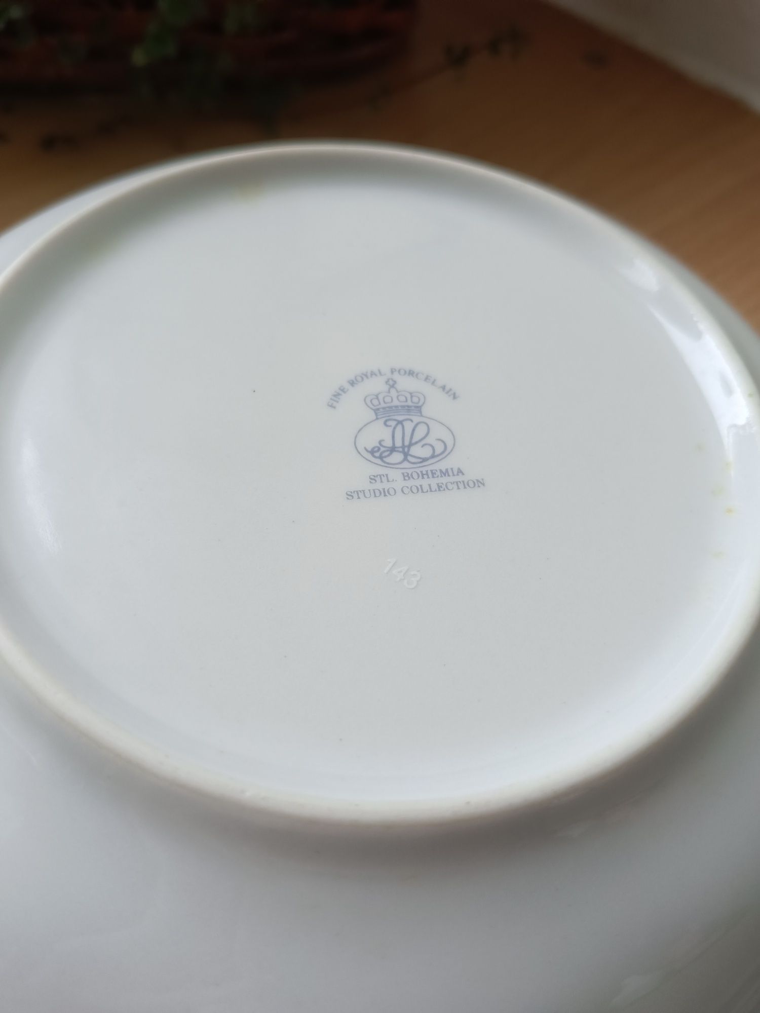 Duża miska,porcelana. Fine Royal Porcelain