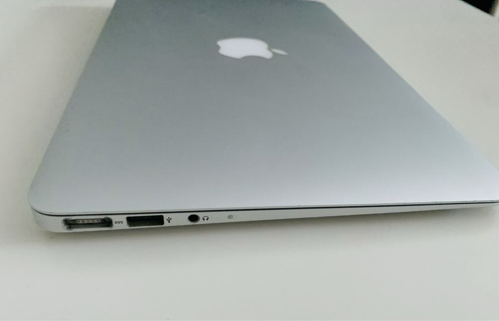Computadores Mackbook Air A1465 da Apple