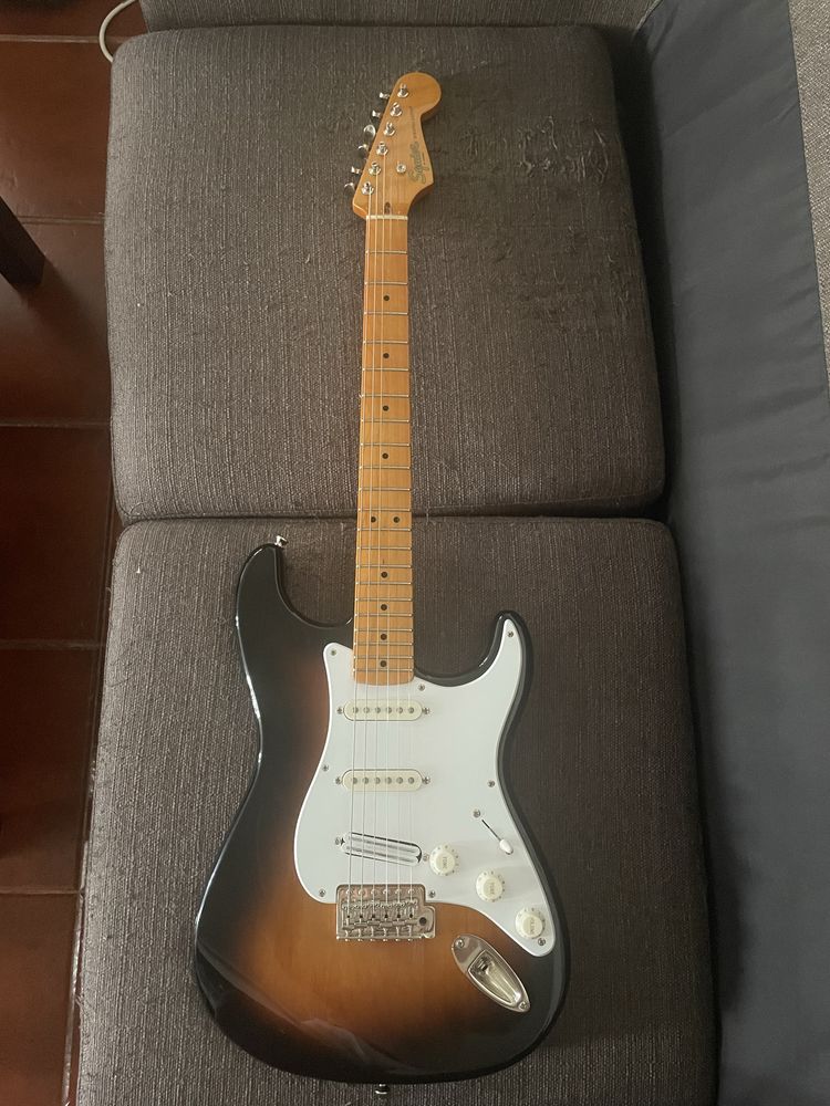 Squire stratocaster classic vibe 50 hss