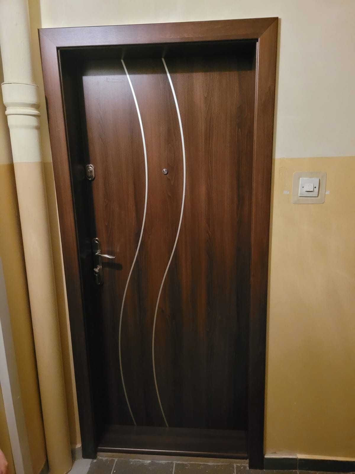 Promocja! Drzwi wewnątrzklatkowe z montażem!