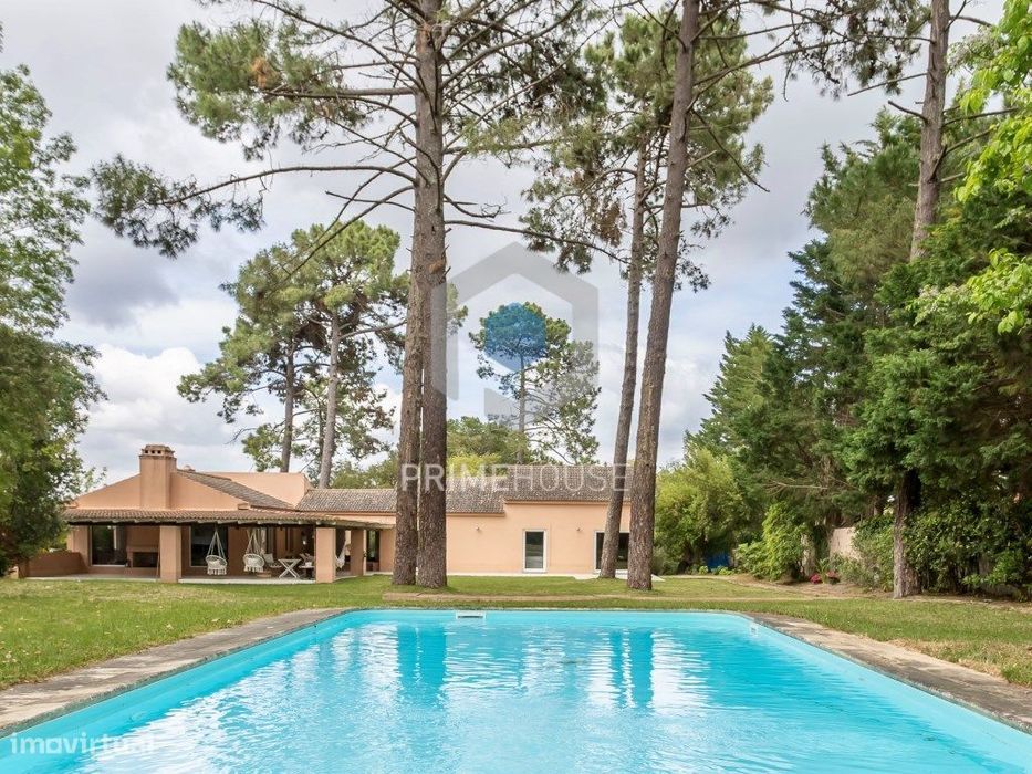 Quinta T8 com Piscina nos Canais em Azeitão