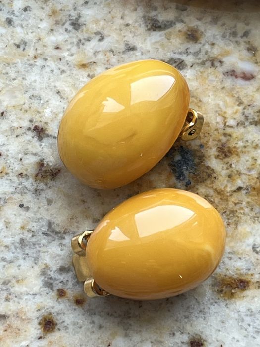 Янтарь королевский