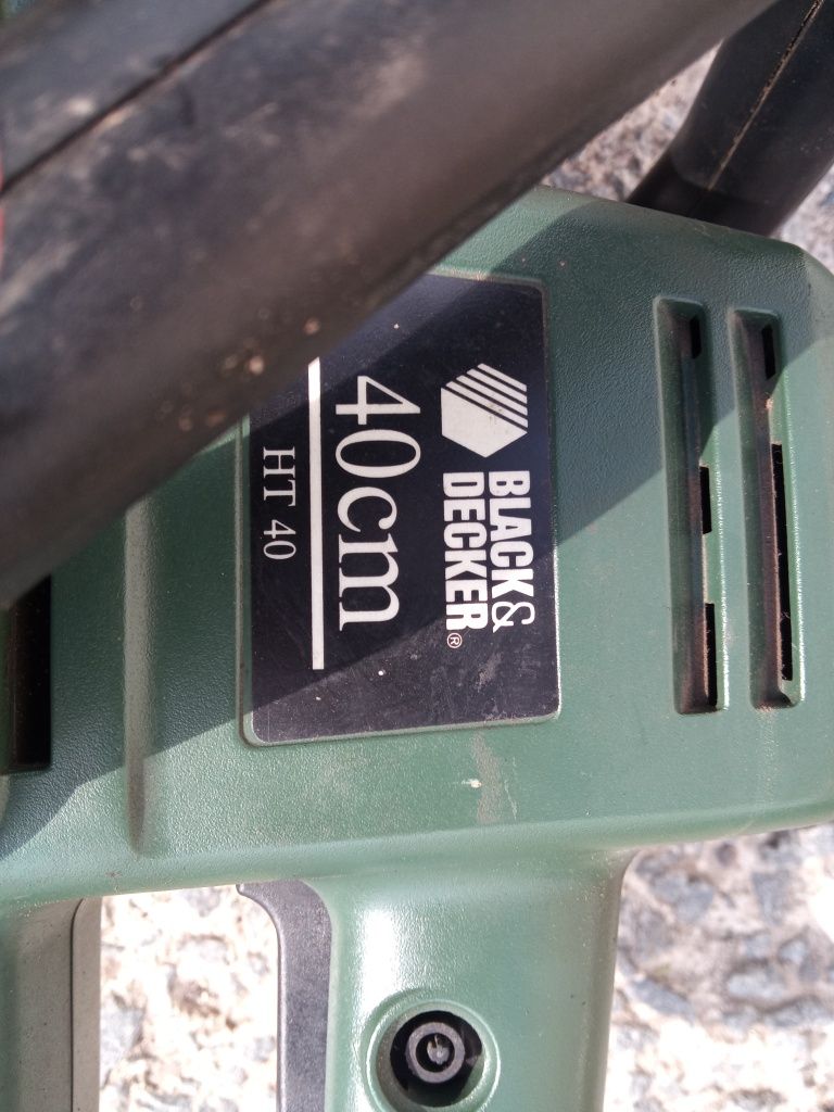 Кущоріз Black i Decker i ROYAL