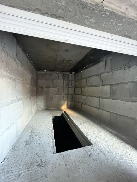 Оренда гаража Виставка 200 грн за кв. метр