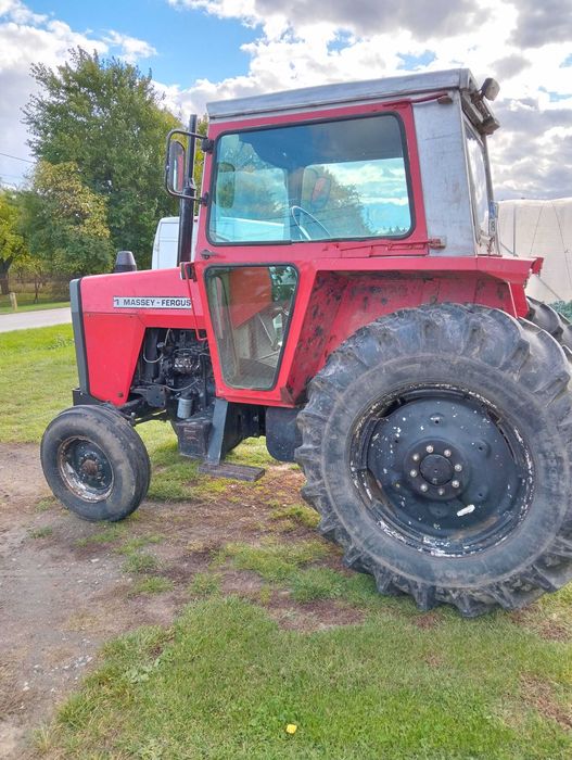 ciągnik Ferguson 575