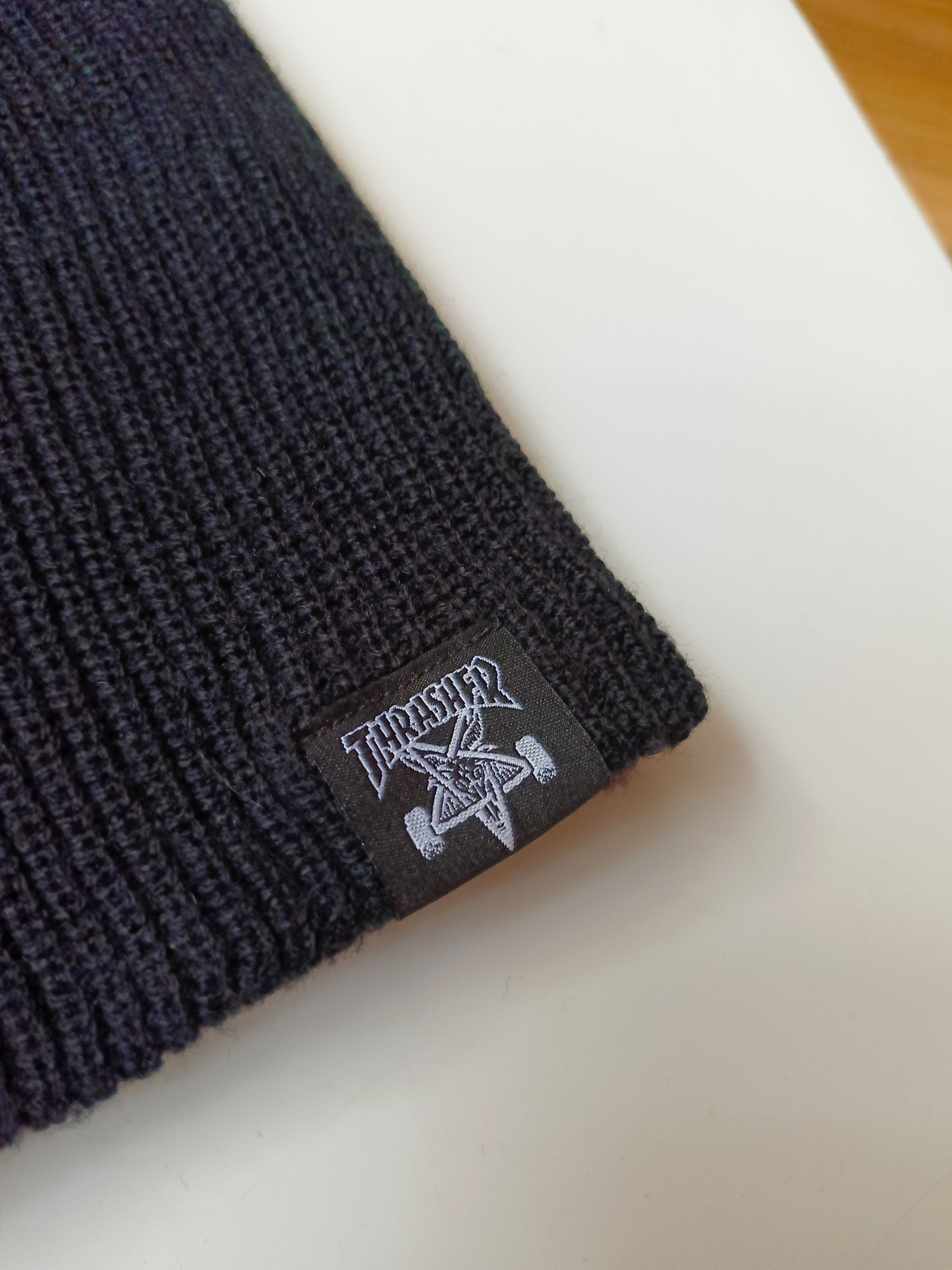 Trasher шапка чорна