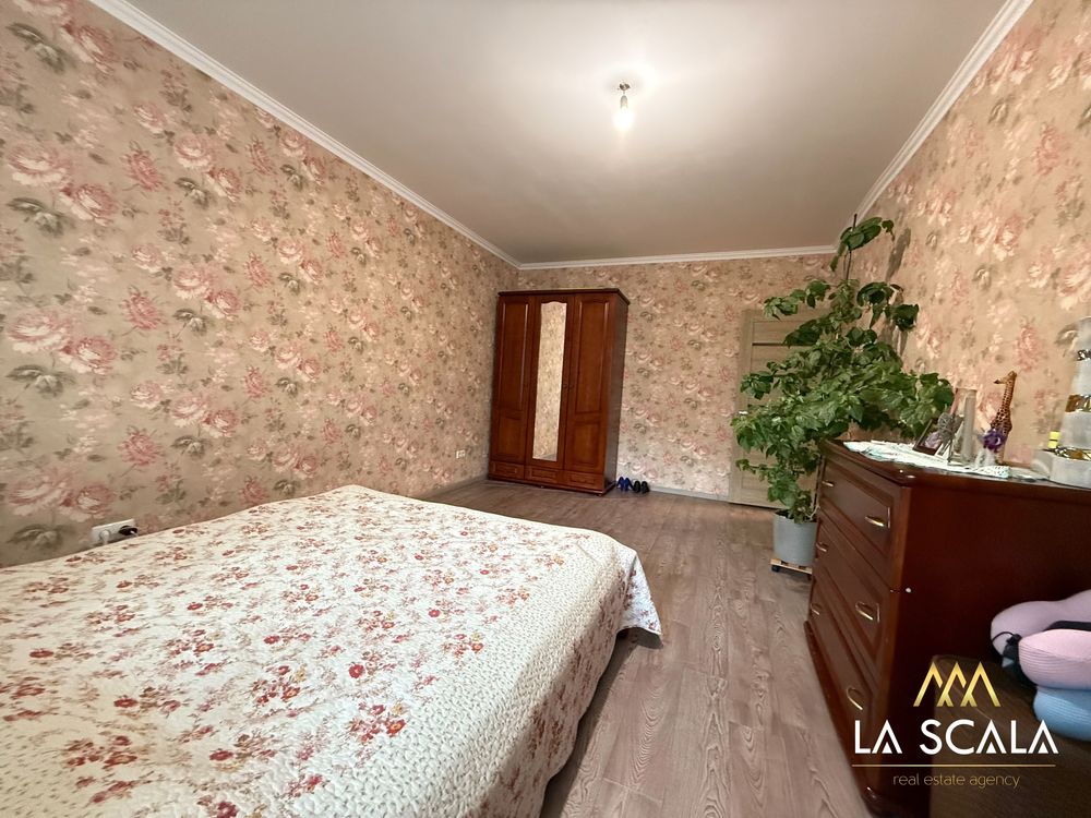 Початок Головатого! 71 м² в центрі Борисполя! Утеплення, меблі, центр!