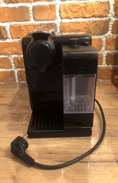 Кавомашина капсульна Delonghi nespresso en560.b 19
