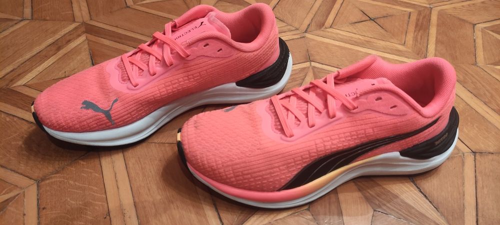 Кросівки для бігу Puma nitro electricity 23см стопа