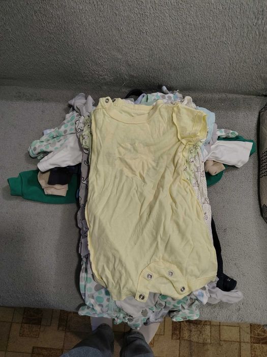 Продам лот дитячого одягу на вік до 6 місяців