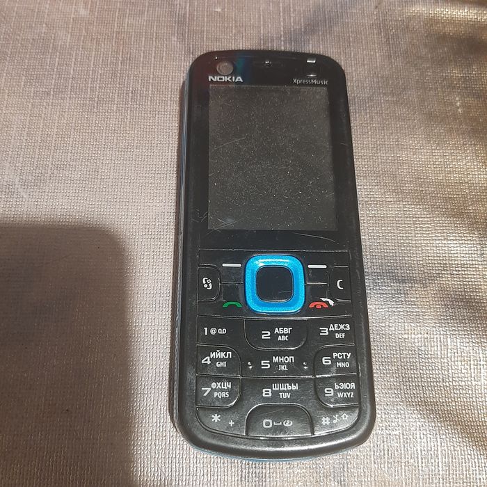Nokia  5320, включается, не запускается .
