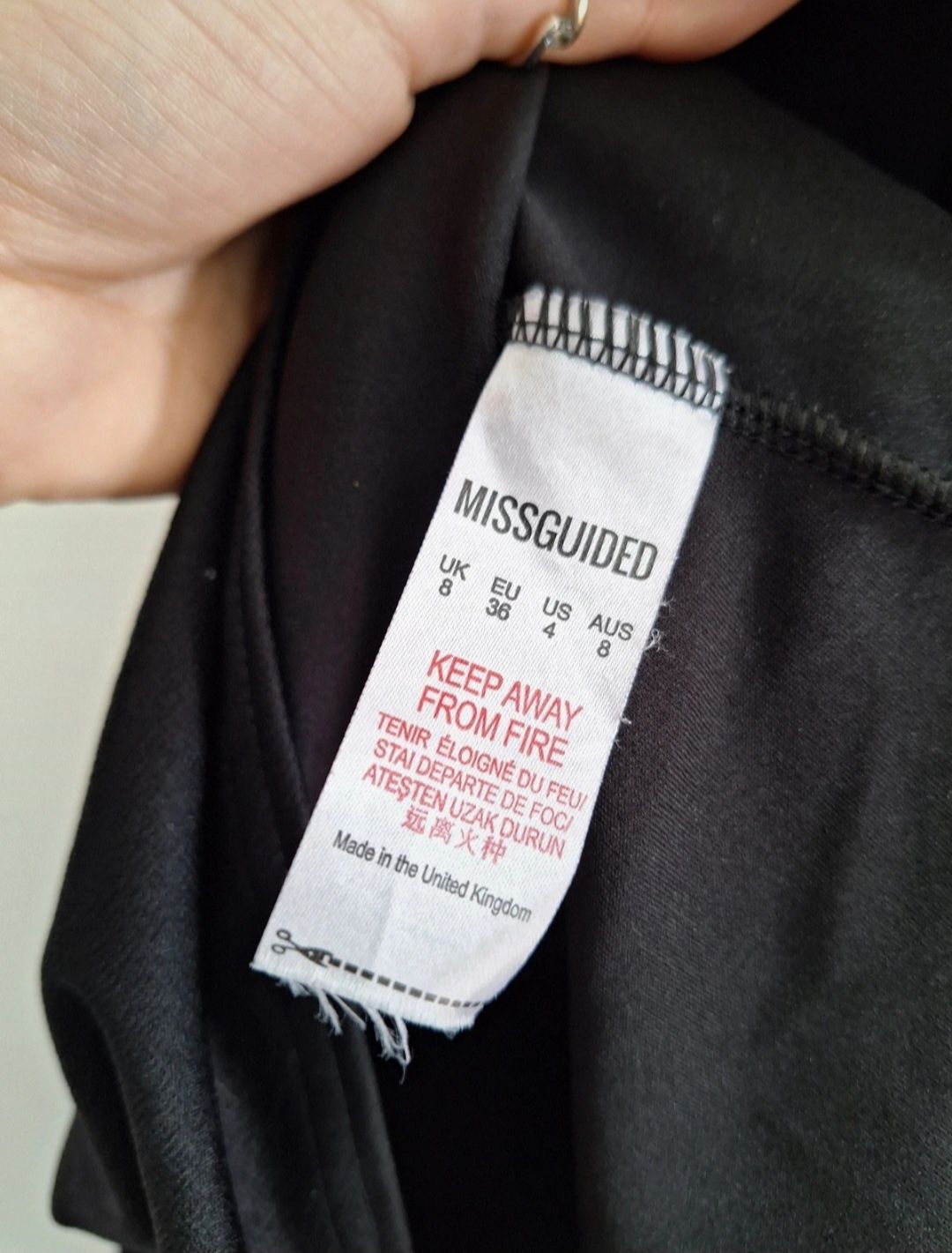 Sukienka czarna na lato missguided S rozkloszowana z falbankami