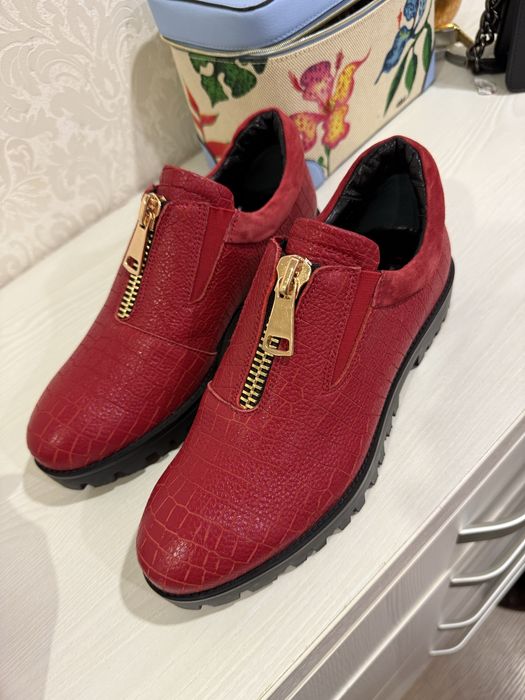 Кожані туфлі , лофери , 39 розмір, нові