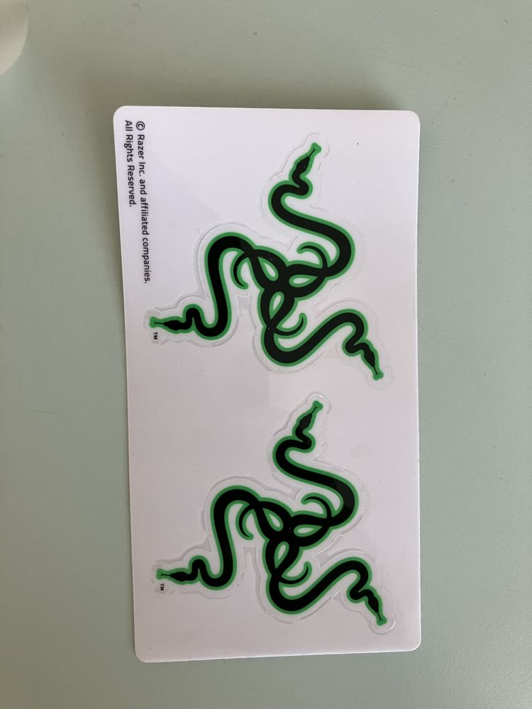 Oryginalne naklejki Razer