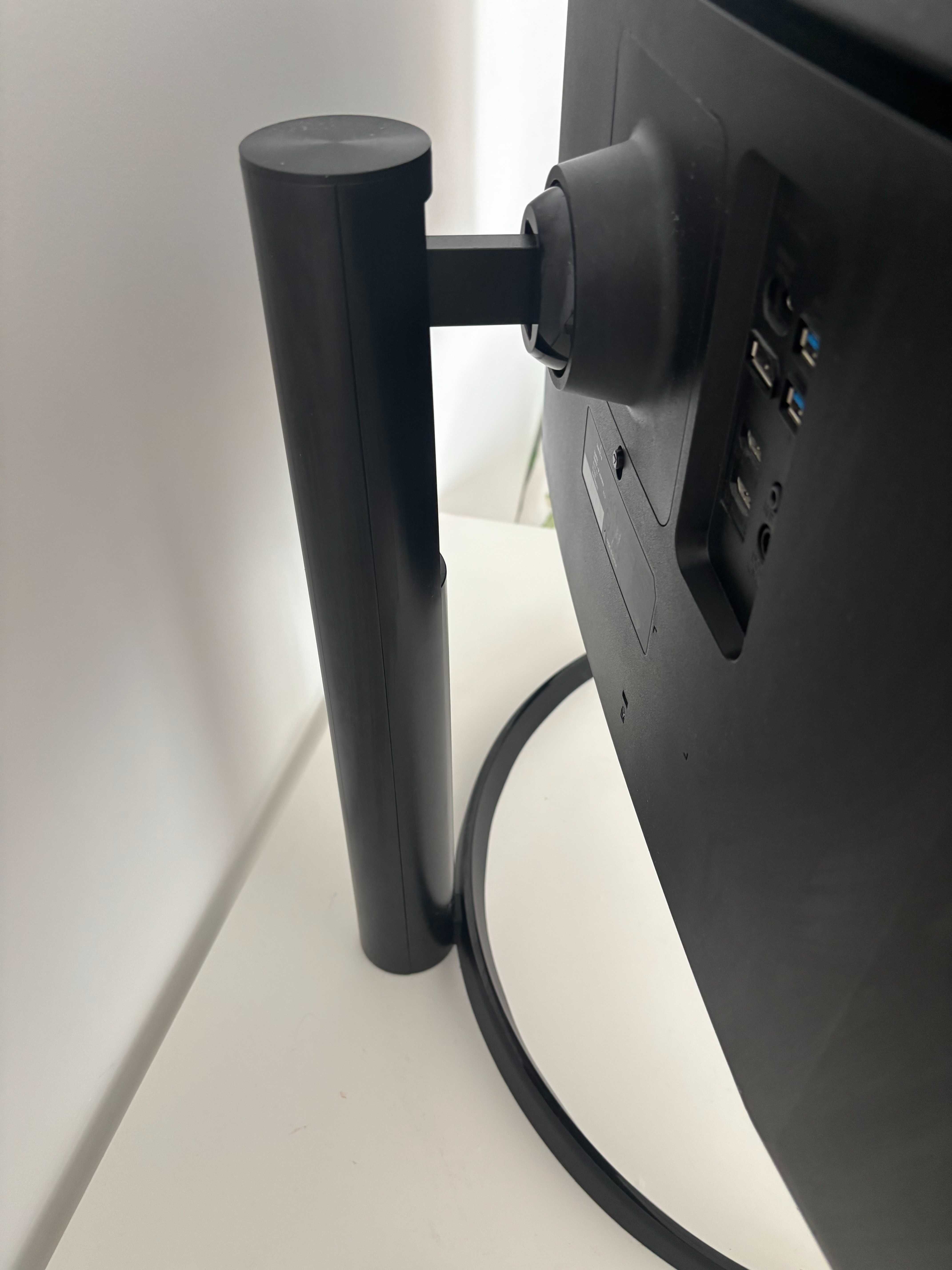 Monitor LG 34WP85C-B 34", 3440 x 1440px, IPS, Zakrzywiony ekran, USB-C