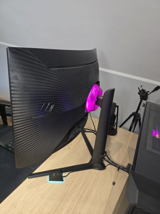 Monitor Samsung 32" 4K | Odyssey Neo G7 - MiniLED 1196 stref