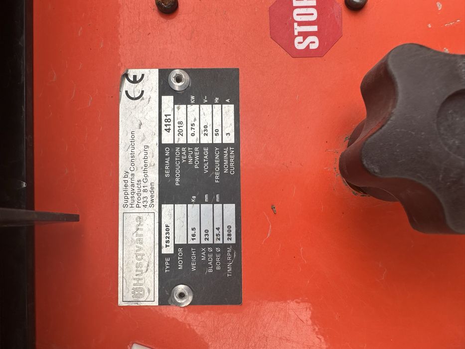 Piła przecinarka elektryczna do płytek glazury Husqvarna TS230F mokro