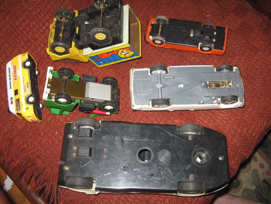 Auto samochód zabawka stare PRL ZSRR Metal plastik Wołga i inne. 20w.