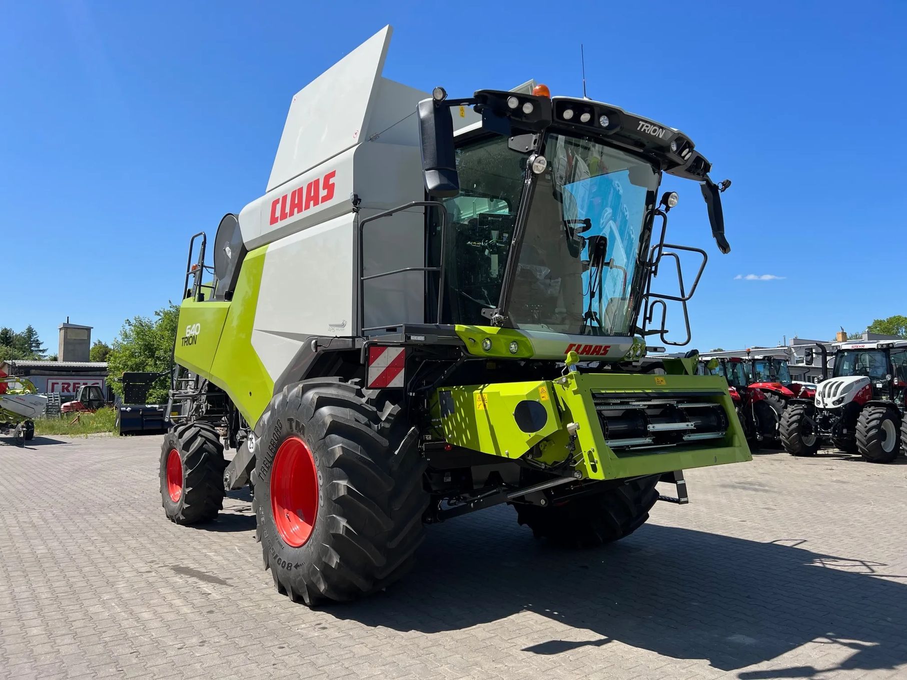 Claas TRION 640+Vario 620