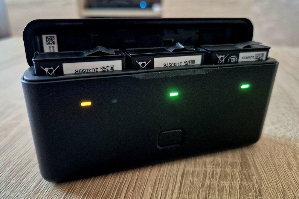 DJI Osmo Action 4 Adventure Combo