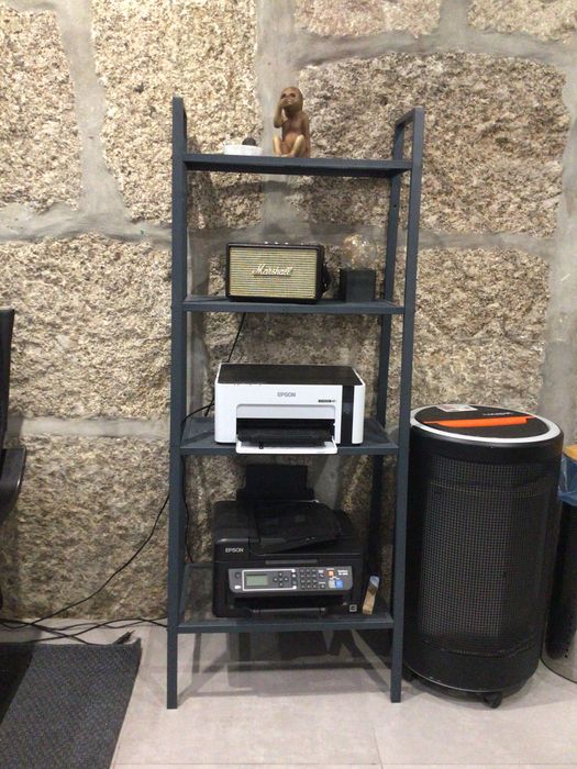 Estante de ferro Ikea