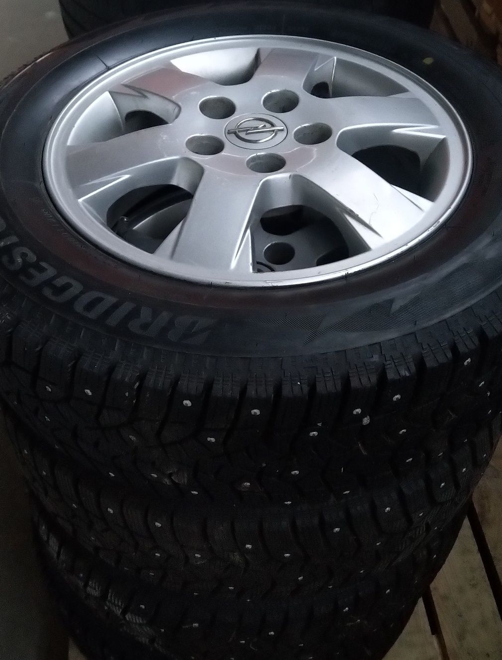 Резина зимняя с дисками Bridgestone Blizzak Spike 02 195/65 R15