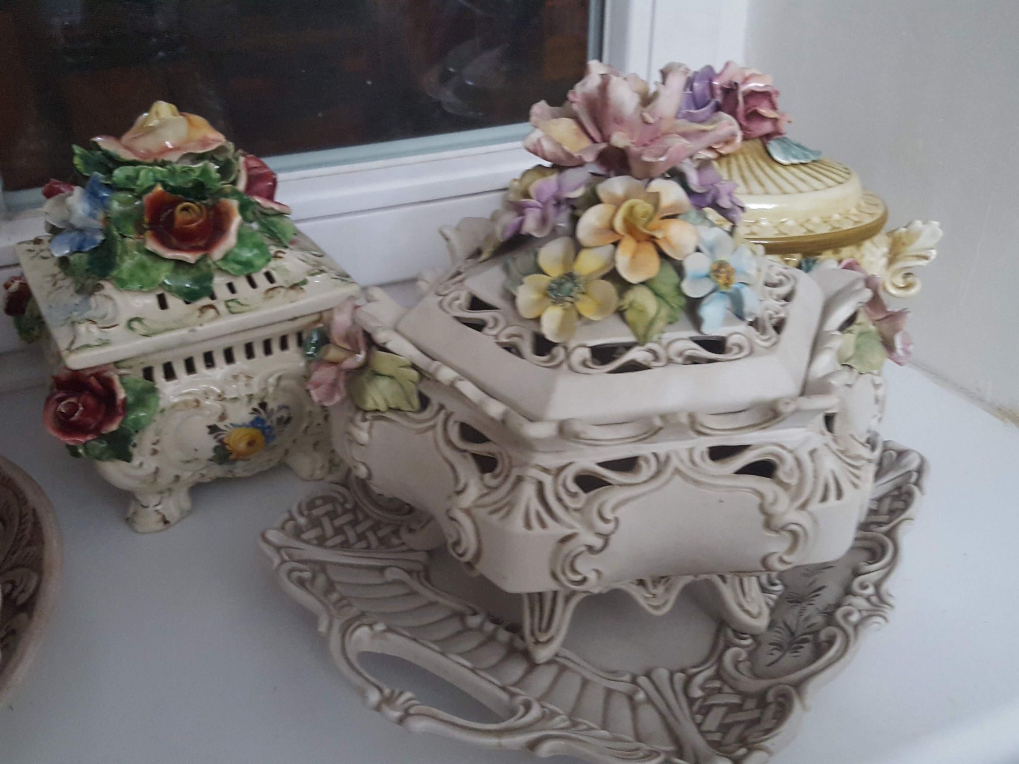 Porcelana ozdobna waza bassano piękna stara
