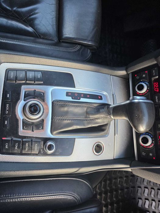 Sprzedam Audi q7 3.0 tdi -Salon Polska,