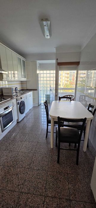 Apartamento T2 à venda na Rua Egas Moniz, Solum, Coimbra