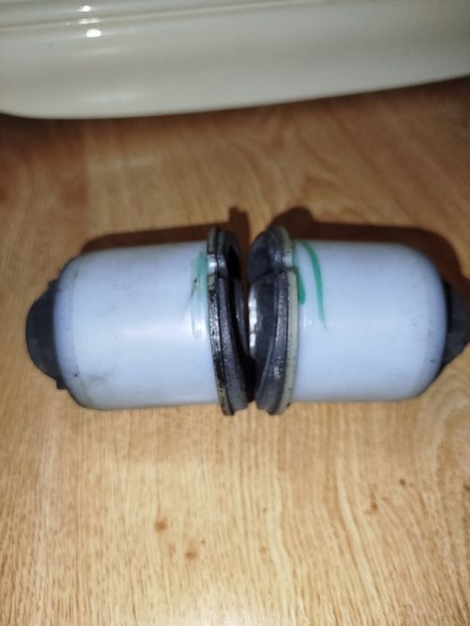 Сайлентблоки задньої балки Рено Меган 2 оригінал