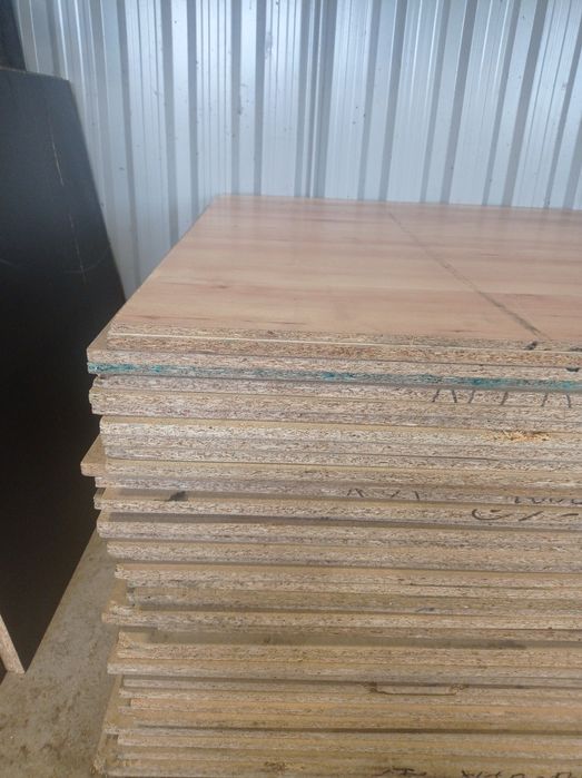 Płyty wiórowe gr,12mm  metr kwadratowy nie osb
