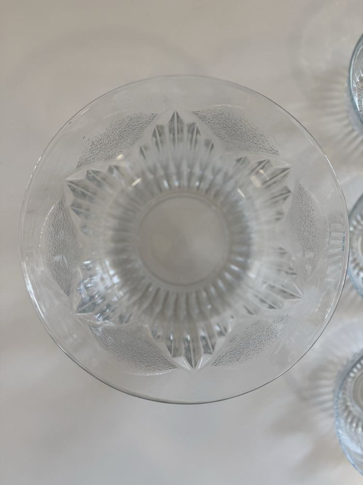 Conjunto de 6 taças pequenas + 1 taça grande, em vidro
