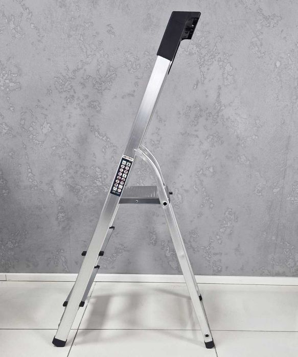 Драбина алюмінієва, стремянка 3 сходинки  Gut Meister APL-13063