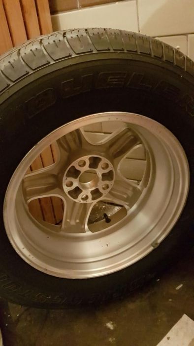 Продам новий оригінальный  диск 17 дюймів від lexus rx.