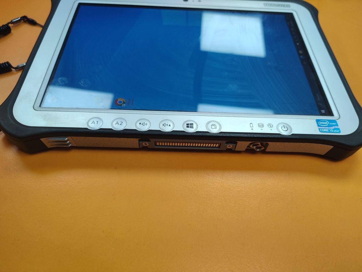 Защищенный планшет Panasonic Toughpad FZ-G1