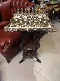 Шахматный стол с фигурами шахи бронза