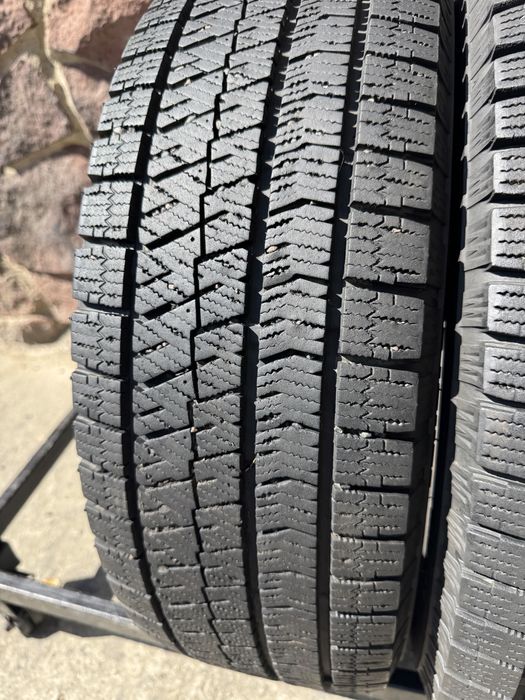 215/65R16 Bridgestone Blizzak ICE 2шт