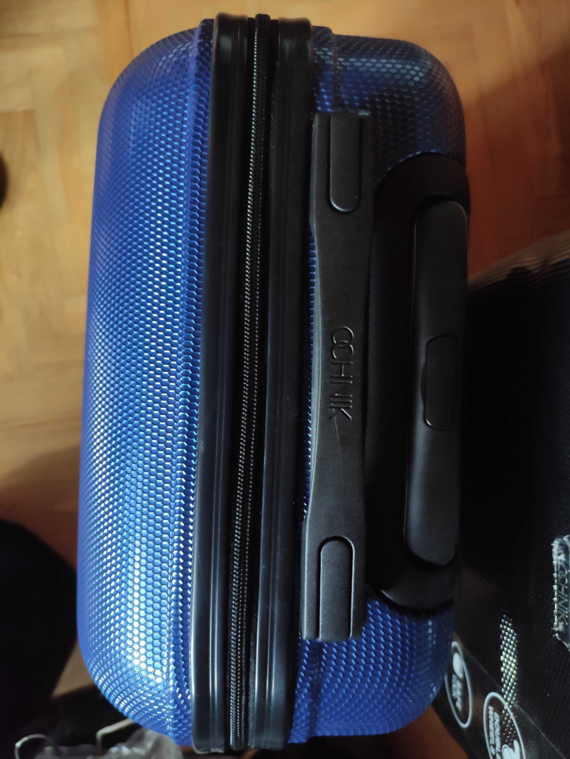 walizka kabinowa poliwęglan z TSA - nowa