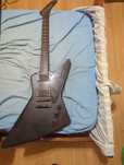 Guitarra EpiPhone Explorer